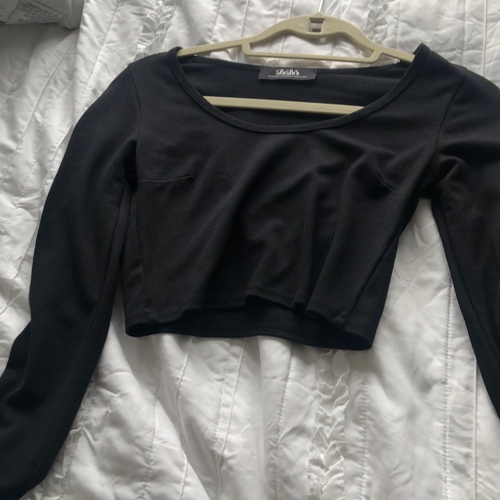 Black crop top